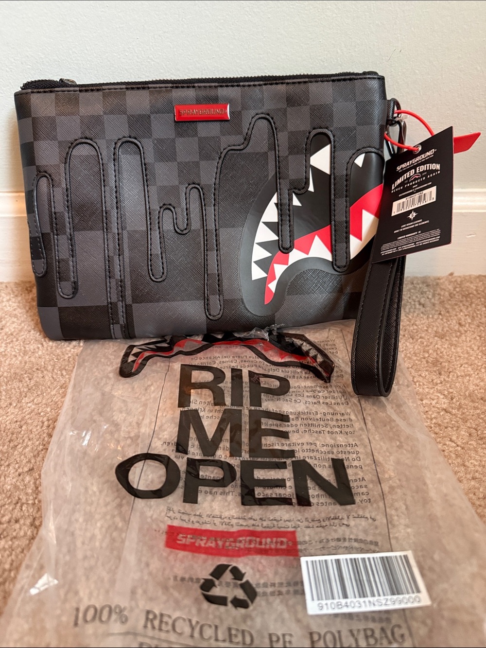 Sprayground XTC GREY SHARKS IN PARIS CROSSOVER CLUTCH